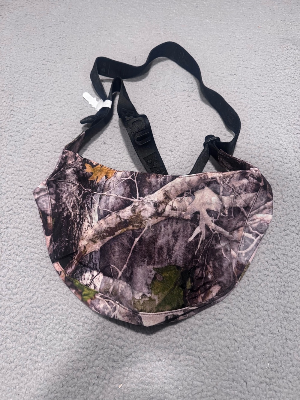 BAGGU Medium Crescent Bag - Photo Forest Pattern Crossbody Bag NWT - Picture 8 of 9